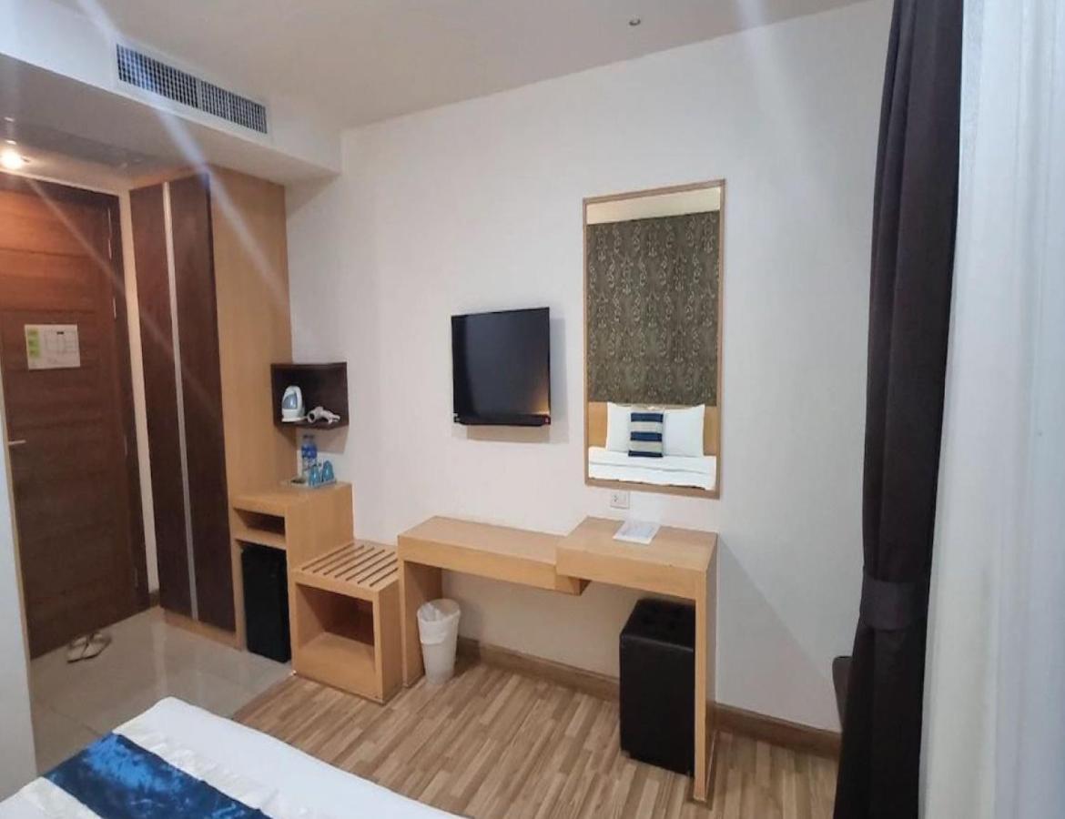 Icheck Inn Central Patong Eksteriør billede