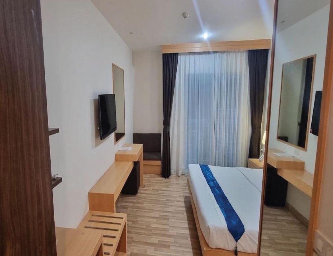 Icheck Inn Central Patong Eksteriør billede